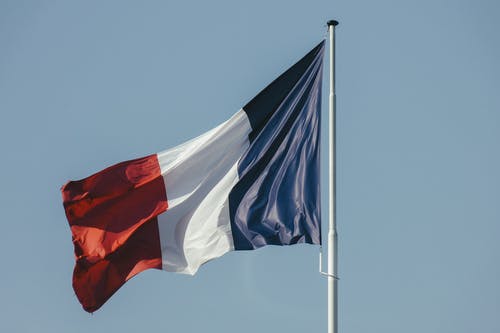 Comment obtenir la nationalité française par les liens du mariage ?