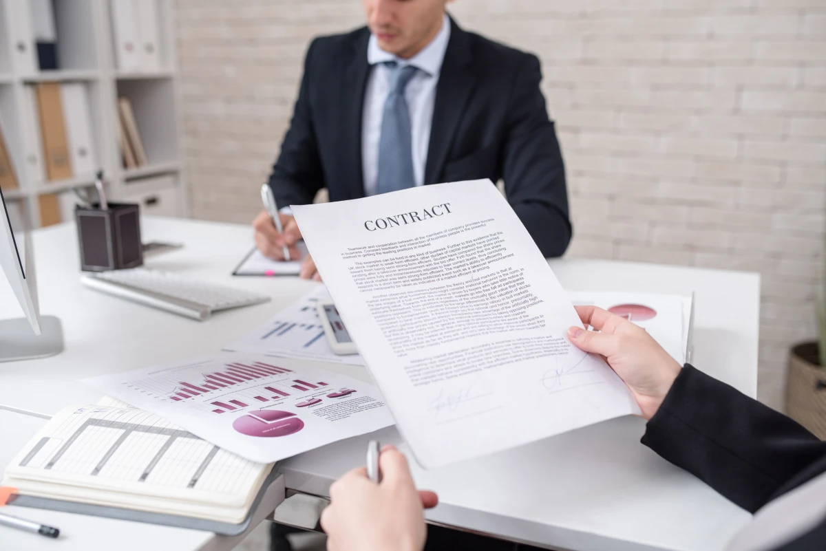La réforme du droit des contrats : impacts et enjeux pratiques pour les professionnels