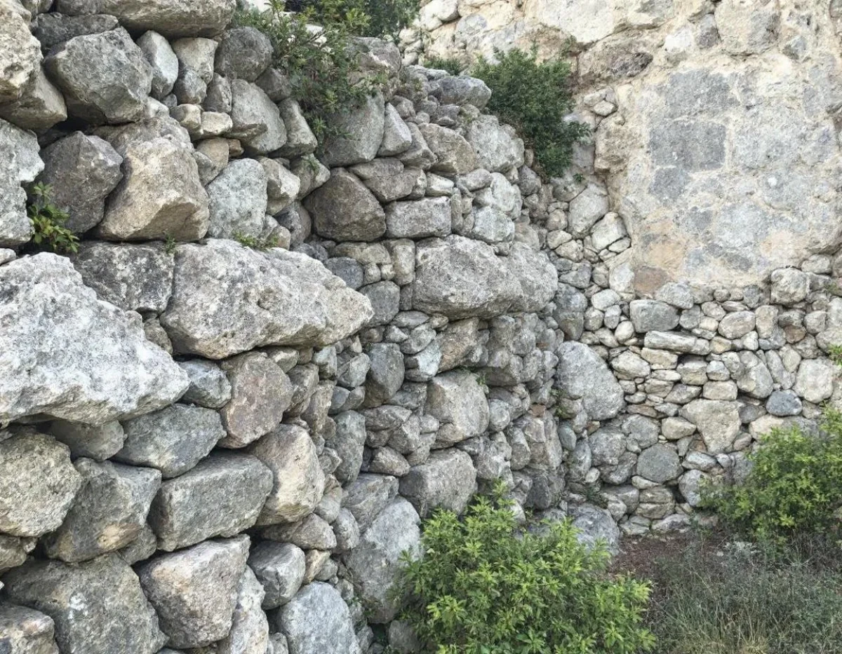 Les Baux Commerciaux : Clauses Essentielles à Maîtriser